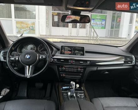 Серый БМВ Х5, объемом двигателя 3 л и пробегом 138 тыс. км за 23000 $, фото 7 на Automoto.ua