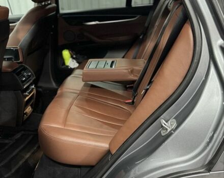 Сірий БМВ Х5, об'ємом двигуна 3 л та пробігом 102 тис. км за 25500 $, фото 5 на Automoto.ua