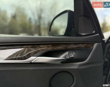 Сірий БМВ Х5, об'ємом двигуна 2.98 л та пробігом 159 тис. км за 22300 $, фото 21 на Automoto.ua