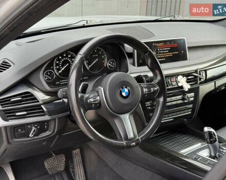 Сірий БМВ Х5, об'ємом двигуна 2 л та пробігом 218 тис. км за 25000 $, фото 4 на Automoto.ua