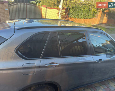 Серый БМВ Х5, объемом двигателя 2 л и пробегом 232 тыс. км за 24000 $, фото 13 на Automoto.ua