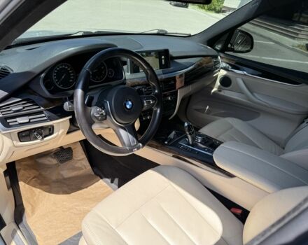 Серый БМВ Х5, объемом двигателя 3 л и пробегом 158 тыс. км за 21900 $, фото 14 на Automoto.ua