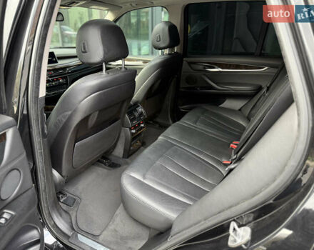 Сірий БМВ Х5, об'ємом двигуна 2.98 л та пробігом 159 тис. км за 22300 $, фото 38 на Automoto.ua