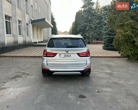 Серый БМВ Х5, объемом двигателя 2 л и пробегом 85 тыс. км за 29500 $, фото 6 на Automoto.ua