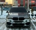 Серый БМВ Х5, объемом двигателя 3 л и пробегом 180 тыс. км за 31500 $, фото 3 на Automoto.ua
