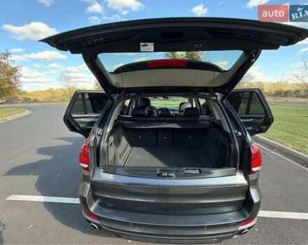 Серый БМВ Х5, объемом двигателя 2.98 л и пробегом 256 тыс. км за 25600 $, фото 5 на Automoto.ua