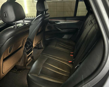 Сірий БМВ Х5, об'ємом двигуна 2.99 л та пробігом 140 тис. км за 38999 $, фото 10 на Automoto.ua