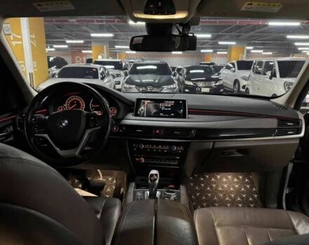 Серый БМВ Х5, объемом двигателя 3 л и пробегом 152 тыс. км за 16000 $, фото 1 на Automoto.ua