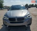 Серый БМВ Х5, объемом двигателя 3 л и пробегом 173 тыс. км за 6000 $, фото 4 на Automoto.ua