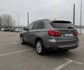 Серый БМВ Х5, объемом двигателя 2 л и пробегом 98 тыс. км за 23500 $, фото 5 на Automoto.ua