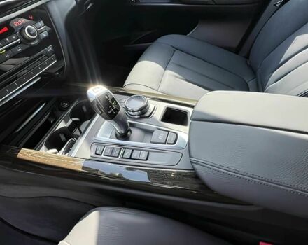 Сірий БМВ Х5, об'ємом двигуна 3 л та пробігом 76 тис. км за 9000 $, фото 11 на Automoto.ua