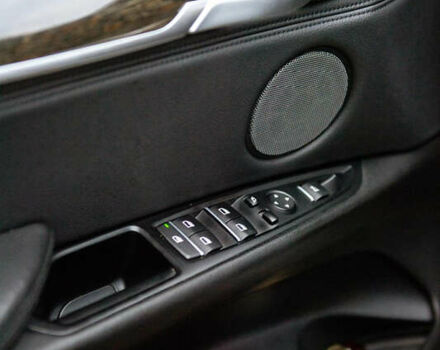 Серый БМВ Х5, объемом двигателя 2.99 л и пробегом 180 тыс. км за 37000 $, фото 16 на Automoto.ua