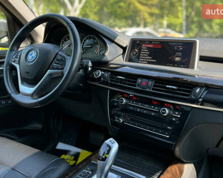 Сірий БМВ Х5, об'ємом двигуна 2.99 л та пробігом 140 тис. км за 26690 $, фото 15 на Automoto.ua
