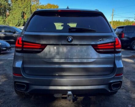 Серый БМВ Х5, объемом двигателя 3 л и пробегом 77 тыс. км за 8000 $, фото 3 на Automoto.ua