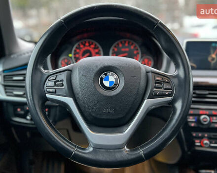 Сірий БМВ Х5, об'ємом двигуна 2.98 л та пробігом 262 тис. км за 18700 $, фото 10 на Automoto.ua