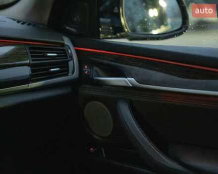 Сірий БМВ Х5, об'ємом двигуна 2.98 л та пробігом 208 тис. км за 21900 $, фото 35 на Automoto.ua