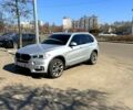 Серый БМВ Х5, объемом двигателя 3 л и пробегом 155 тыс. км за 23800 $, фото 1 на Automoto.ua