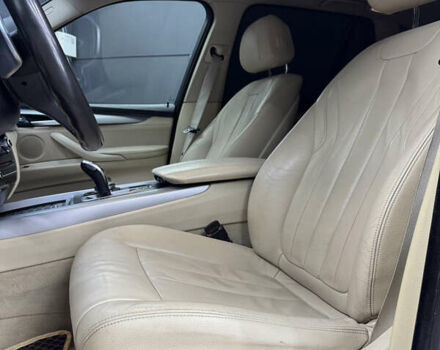 Серый БМВ Х5, объемом двигателя 2 л и пробегом 260 тыс. км за 23999 $, фото 15 на Automoto.ua