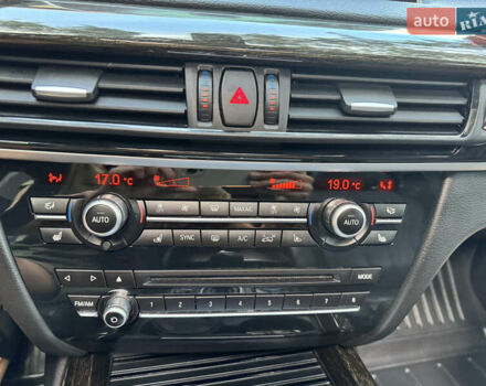 Серый БМВ Х5, объемом двигателя 2.98 л и пробегом 160 тыс. км за 25000 $, фото 17 на Automoto.ua