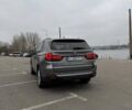 Серый БМВ Х5, объемом двигателя 2 л и пробегом 98 тыс. км за 23500 $, фото 4 на Automoto.ua