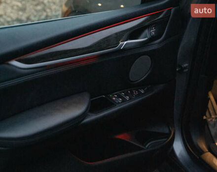 Сірий БМВ Х5, об'ємом двигуна 2.98 л та пробігом 208 тис. км за 21900 $, фото 40 на Automoto.ua