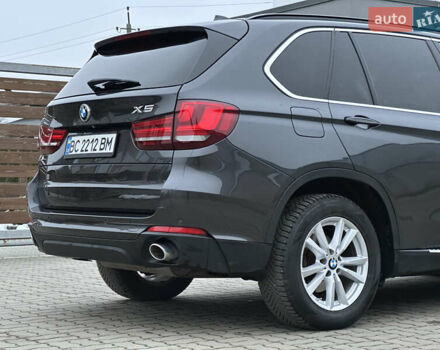 Серый БМВ Х5, объемом двигателя 3 л и пробегом 198 тыс. км за 25999 $, фото 35 на Automoto.ua