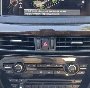 Серый БМВ Х5, объемом двигателя 2 л и пробегом 170 тыс. км за 23999 $, фото 18 на Automoto.ua