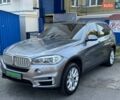 Сірий БМВ Х5, об'ємом двигуна 2 л та пробігом 160 тис. км за 26900 $, фото 2 на Automoto.ua
