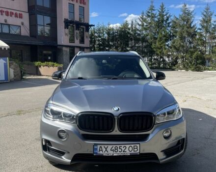 Серый БМВ Х5, объемом двигателя 3 л и пробегом 152 тыс. км за 35000 $, фото 1 на Automoto.ua