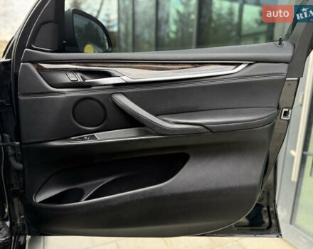 Сірий БМВ Х5, об'ємом двигуна 2.98 л та пробігом 159 тис. км за 22300 $, фото 47 на Automoto.ua