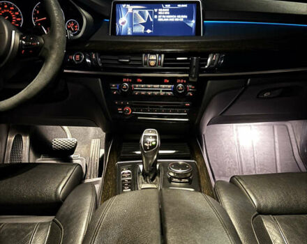 Серый БМВ Х5, объемом двигателя 2.98 л и пробегом 156 тыс. км за 30000 $, фото 14 на Automoto.ua