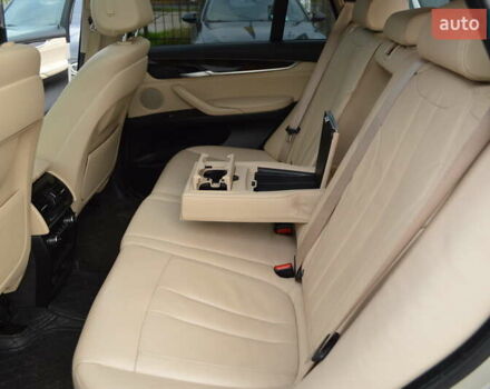 Серый БМВ Х5, объемом двигателя 2 л и пробегом 131 тыс. км за 27800 $, фото 23 на Automoto.ua