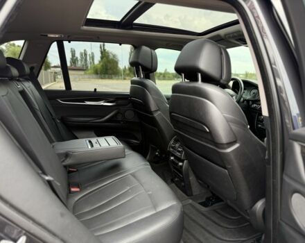 Серый БМВ Х5, объемом двигателя 3 л и пробегом 187 тыс. км за 21500 $, фото 17 на Automoto.ua
