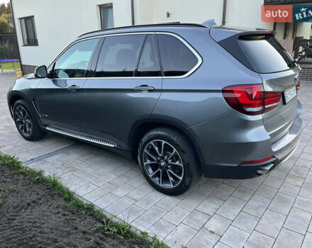 Сірий БМВ Х5, об'ємом двигуна 2.98 л та пробігом 146 тис. км за 25500 $, фото 4 на Automoto.ua
