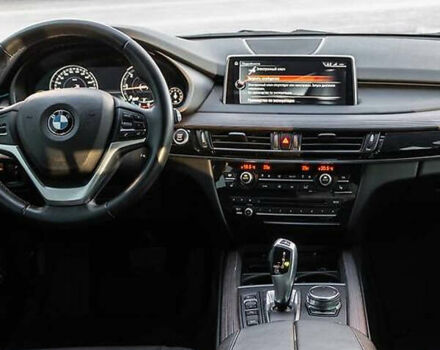 Серый БМВ Х5, объемом двигателя 2 л и пробегом 130 тыс. км за 24500 $, фото 13 на Automoto.ua