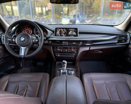 Серый БМВ Х5, объемом двигателя 3 л и пробегом 153 тыс. км за 24800 $, фото 2 на Automoto.ua