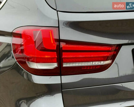 Серый БМВ Х5, объемом двигателя 3 л и пробегом 220 тыс. км за 25300 $, фото 22 на Automoto.ua