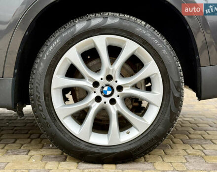 Серый БМВ Х5, объемом двигателя 3 л и пробегом 220 тыс. км за 25300 $, фото 24 на Automoto.ua