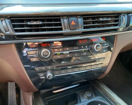 Серый БМВ Х5, объемом двигателя 3 л и пробегом 152 тыс. км за 19800 $, фото 15 на Automoto.ua