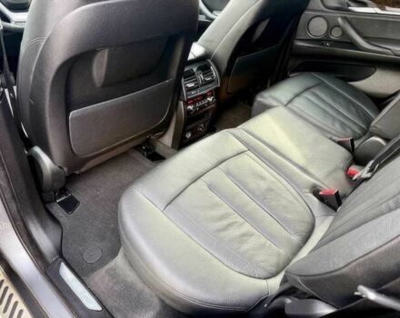 Серый БМВ Х5, объемом двигателя 3 л и пробегом 73 тыс. км за 6800 $, фото 12 на Automoto.ua