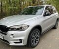 Серый БМВ Х5, объемом двигателя 3 л и пробегом 105 тыс. км за 24000 $, фото 3 на Automoto.ua