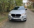 Серый БМВ Х5, объемом двигателя 3 л и пробегом 105 тыс. км за 24000 $, фото 1 на Automoto.ua