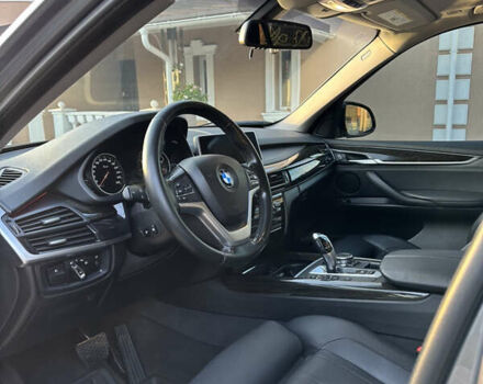 Серый БМВ Х5, объемом двигателя 2.98 л и пробегом 155 тыс. км за 25000 $, фото 22 на Automoto.ua