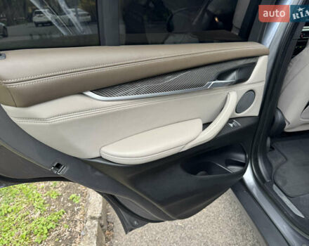 Серый БМВ Х5, объемом двигателя 3 л и пробегом 230 тыс. км за 36000 $, фото 19 на Automoto.ua