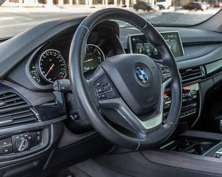 Серый БМВ Х5, объемом двигателя 2 л и пробегом 130 тыс. км за 24500 $, фото 9 на Automoto.ua