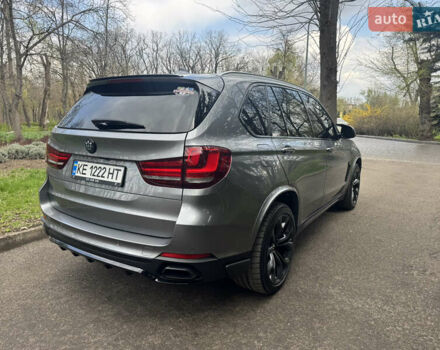 Серый БМВ Х5, объемом двигателя 3 л и пробегом 230 тыс. км за 36000 $, фото 6 на Automoto.ua