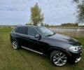 Серый БМВ Х5, объемом двигателя 2 л и пробегом 183 тыс. км за 25555 $, фото 1 на Automoto.ua