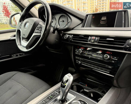 Серый БМВ Х5, объемом двигателя 3 л и пробегом 131 тыс. км за 29350 $, фото 22 на Automoto.ua