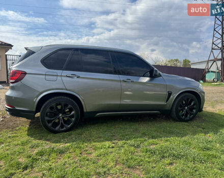 Серый БМВ Х5, объемом двигателя 3 л и пробегом 230 тыс. км за 36000 $, фото 40 на Automoto.ua