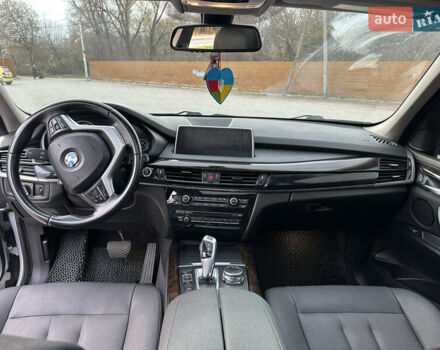 Серый БМВ Х5, объемом двигателя 3 л и пробегом 151 тыс. км за 20500 $, фото 9 на Automoto.ua
